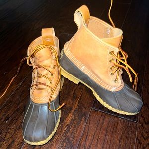 Classic 6” Bean Boots